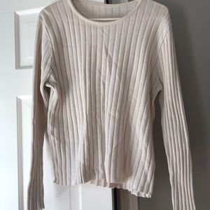 Pretty ribbed ivory sweater